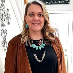 Meet your Posher, Andrea